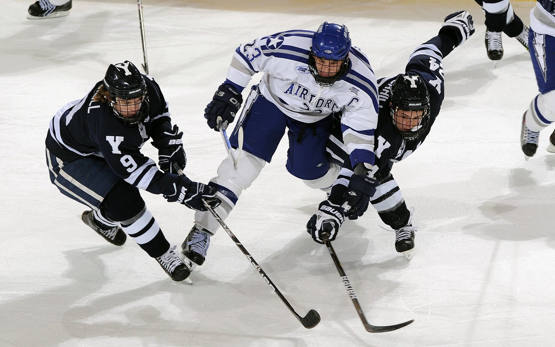 爱游戏-加拿大队赛制分析:如何通过赛制安排提升技术稳定性,加拿大队阵容